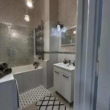 White Luxury *
