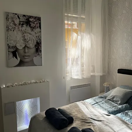 White Luxury Lejlighed